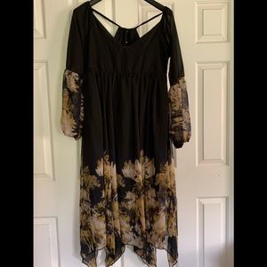 Beautiful Flowing comfy dress black/flower pattern